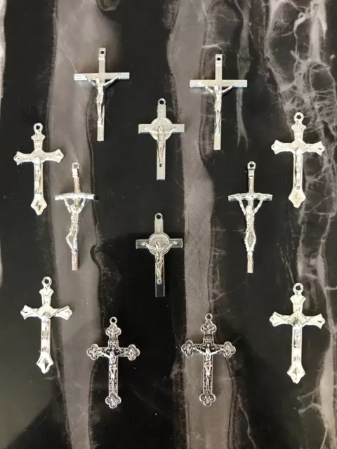 Job Lot  of Cross/ Crucifix Charms    Jewellery Making  Crafts  Rosary