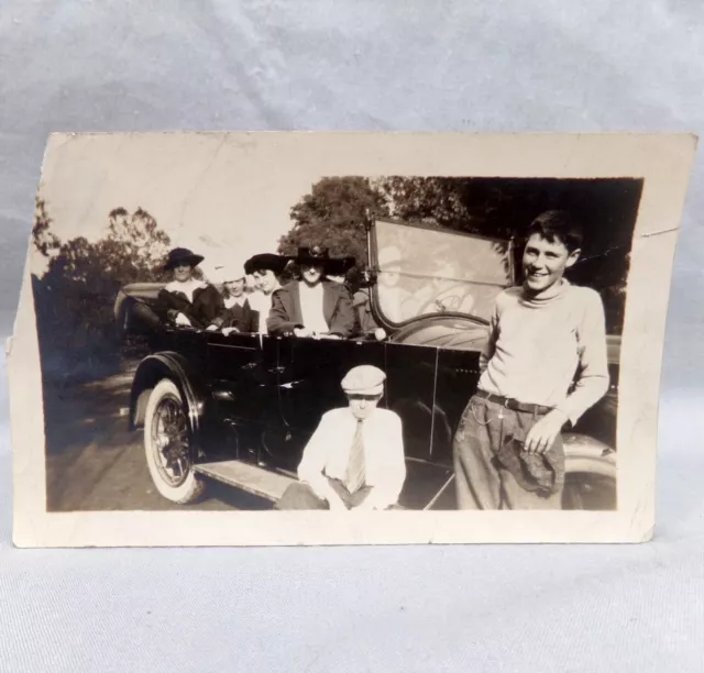 Lot of 6 Old Photos of People Posing with 1920s Cars Model T Men Ladies Boys b/w 2