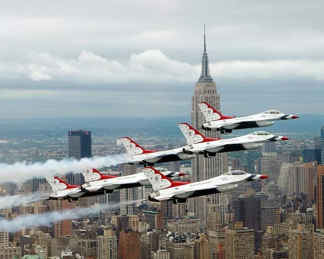 F-16 FALCON AIRCRAFT & THUNDERBIRDS NYC 8x10 SILVER HALIDE PHOTO PRINT