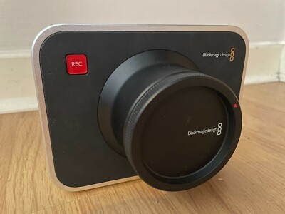 Blackmagic Cinema FOTOCAMERA EF BMCC 2.5k RAW Canon EF Mount con risolvere USB 