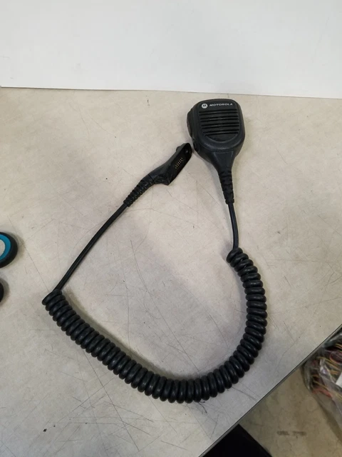 Motorola PMMN4065AL Remote Speaker Microphone Motorola PMMN4065AL Remote Speaker Microphone