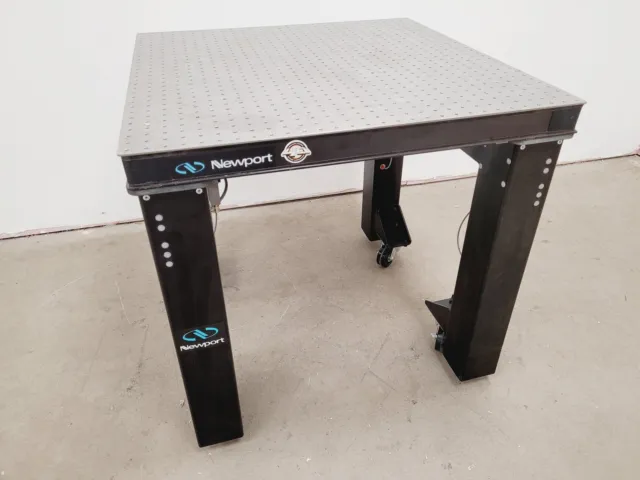 Newport Optics Table Model LW303B-OPT Lab 2