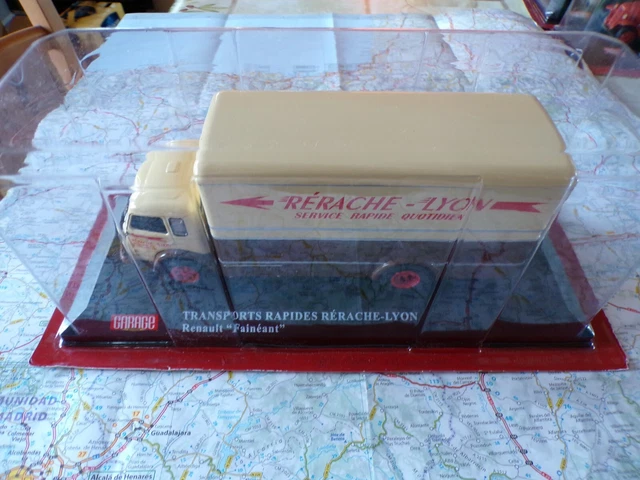 Camion Renault Faineant 1955 – Caisse Lait Mont Blanc – IXO 1/43
