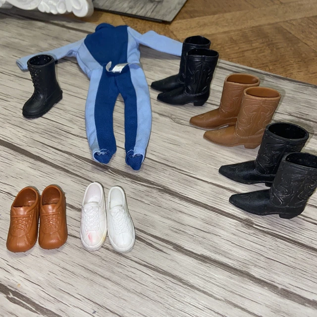Bottes Big Jim Wolf Pack Par Mattel – Accessoire Bleu Pour Poupée, état D'occasion