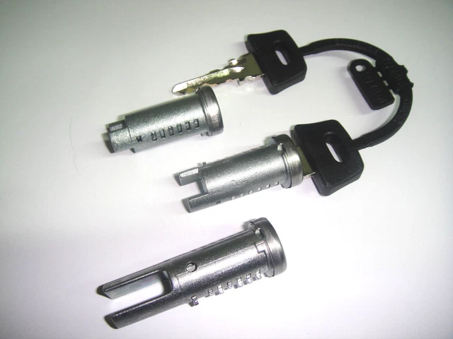 Kit Cilindretti Serrature 3 Pz Per Piaggio Vespa 50 Hp Cf6215