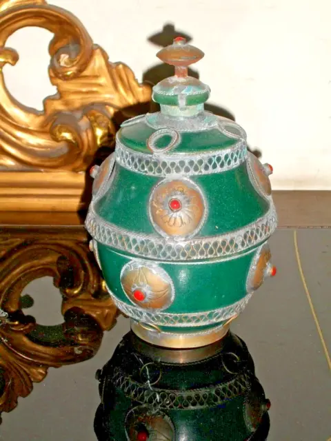 Cina: antico vaso potiche cinese in porcellana cloisonnè bronzo dorato e corallo