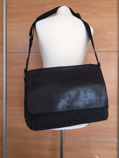 Furla Uomo Mens Cross Body Messenger Bag Grey And Black Leather