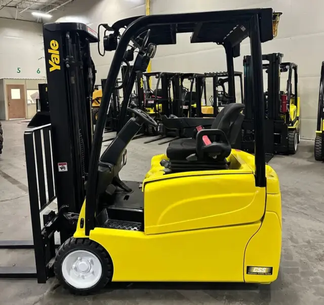 2014 Yale ERP035VT 3500LB 3 Stage Mast Electric Cushion Forklift - Reconditioned