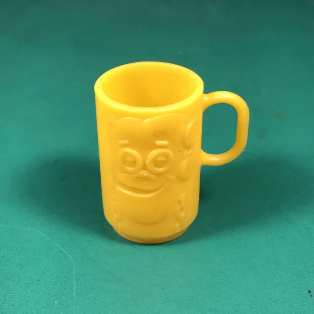 Vintage Franken Berry Cereal | Mini Mug Premium Toy | Yellow | 1970s