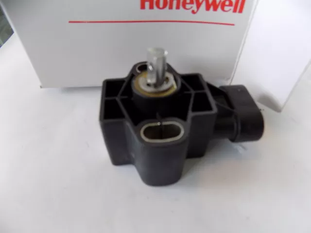 Honeywell RTY090HVEAX RTY series Hall-Effect position sensor NOS 2