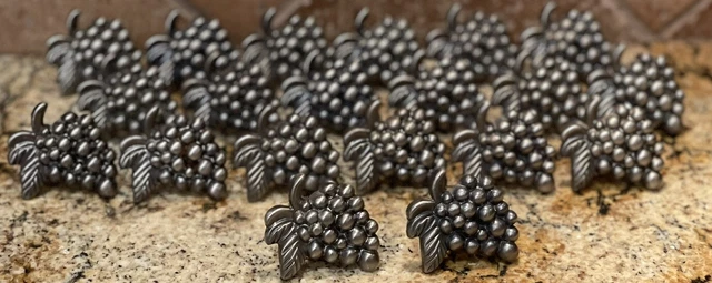 Lot Of 20 Atlas Homewares Pewter Grape Cluster Cabinet Pulls Knobs