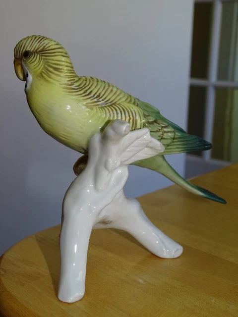 Figurine en bois - Perruche main image 1