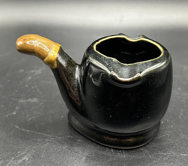 VINTAGE JAPAN CERAMIC Pipe Tobacco Cigar Ashtray Pottery Black and