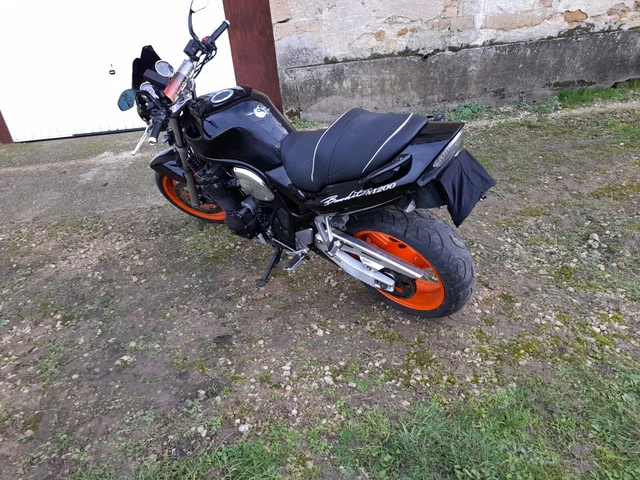 Suzuki 1200 bandit 2