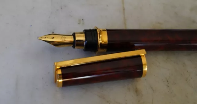 Grand Stylo Plume S.t. Dupont Montparnasse Xl Laque De Chine Thuya- Plume Or 18K