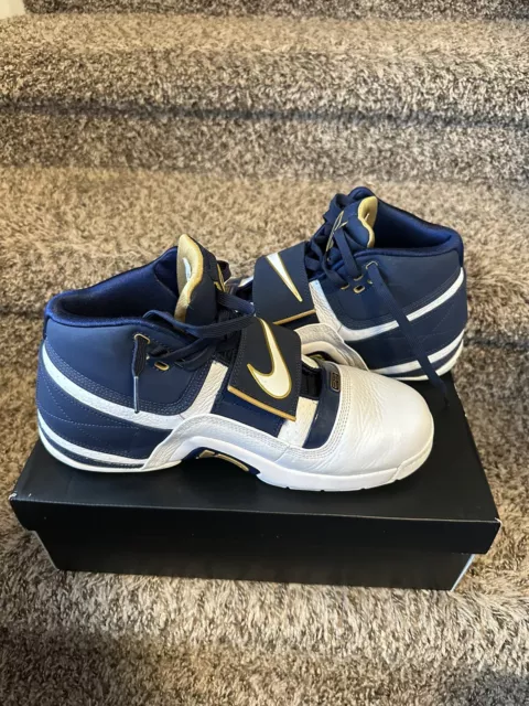 Zoom lebron store soldier ct16