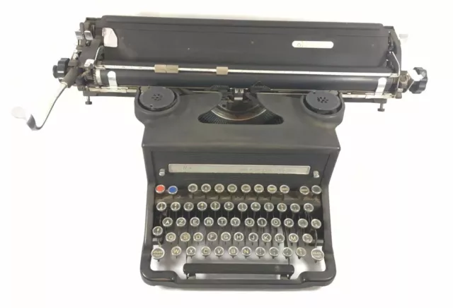 Machine à écrire De COLLECTION OLIVETTI M40/3 !! TYPEWRITER