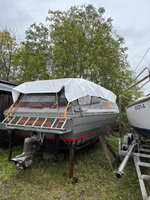 Motorboot Bayliner Saratoga Bj 1988  mit 5 Zylinder Turbodiesel von Mercedes