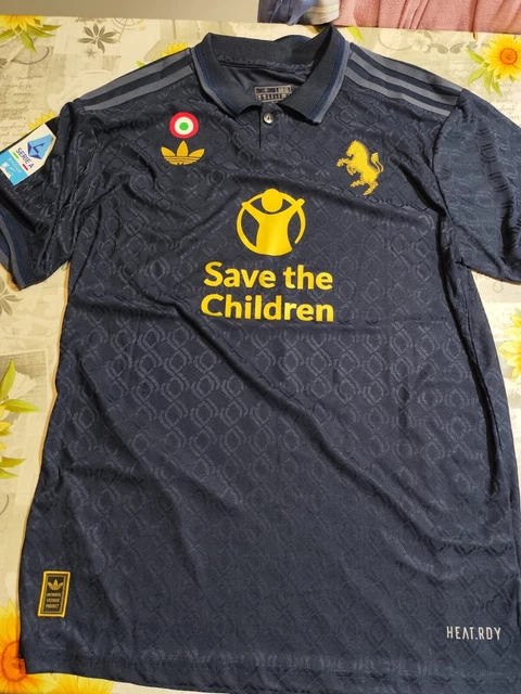 La maglia ufficiale dell'Inghilterra per UEFA Euro 2024 di Jude