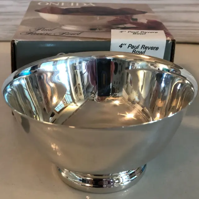 Vintage Oneida Paul Revere Reproduction Silver Plate Footed Bowl 4” Silverplate