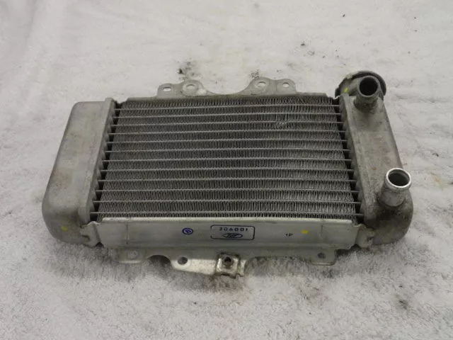 2011 HONDA PES 125 PS125i SCOOTER MOPED PART RAD RADIATOR COOLING