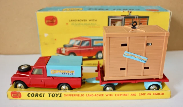 Corgi Gift Set N°19 – Chipperfields Circus Land Rover Avec Remorque Cage à éléphant, échelle 1/43