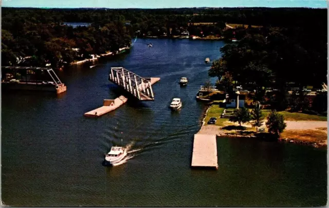 Postcard. Trent River, Ontario, Canada.