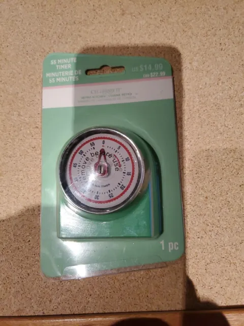 Celebrate It Retro Magnetic Kitchen Timer 55 Minute Wind-Up Mint Green