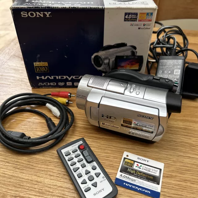 Sony Handycam Hdr-Ux3E Camcorder Hd Dvd High Definition Digital Video Camera