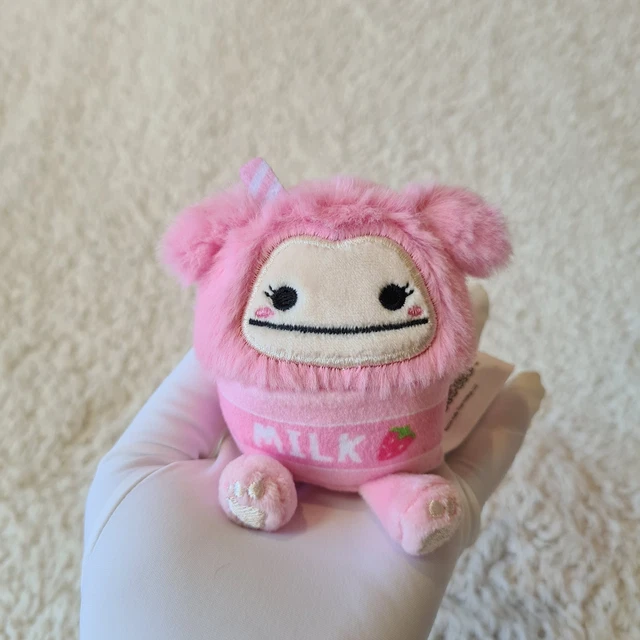 SQUISHMALLOWS INCH Brina the Pink Strawberry Milk Bigfoot