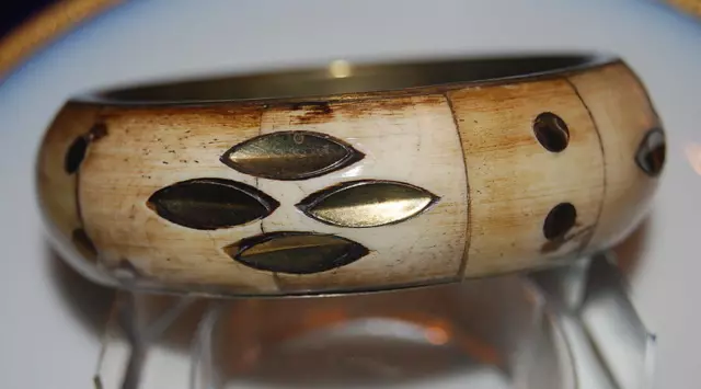 Beautiful Old Bold Large Couture Golden Brass Or Metal And Bone Bangle Bracelet