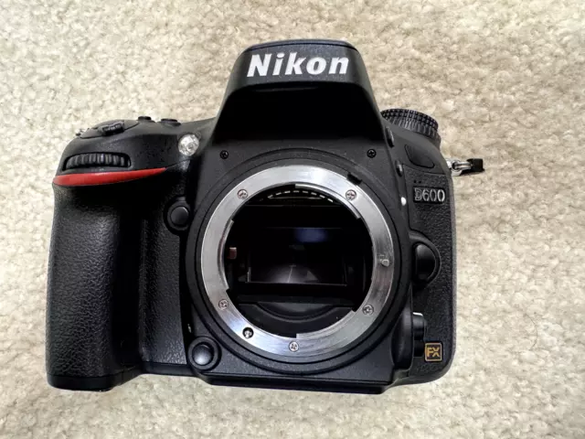 Nikon D600 24.3MP Digital SLR Full Frame FX-format Camera Body Only