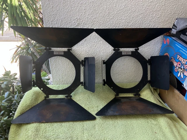 vintage Pr of Mole Richardson Movie set Spot light Barn Door