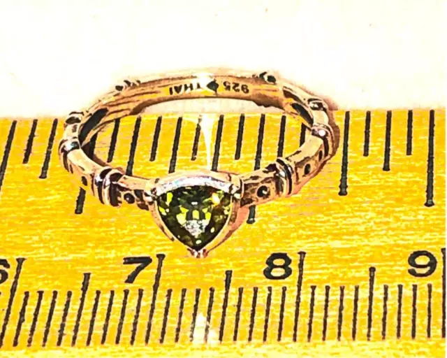 Sterling Silver Peridot Trillion Ring Birthstone Promise Silpada MOD NEW Size 7 3