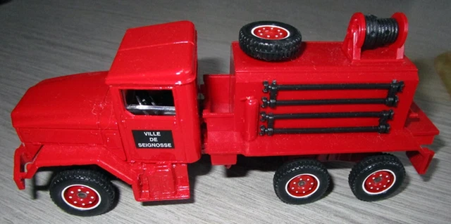 Miniature Solido 1/50 - Camion De Pompiers Dodge 6x6 1975 Avec Remorque, Occasion (très Bon état)