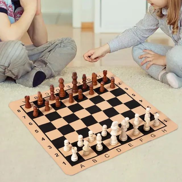 Jeu d'échecs pièces d'échecs en bois éducatives classiques pour enfants et