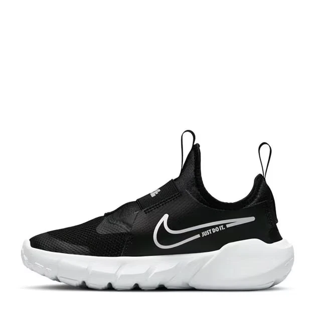 Nike boys trainers size 3 deals