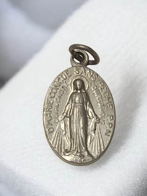 Ancienne médaille religieuse catholique vintage petite, collection rétro France - Collection