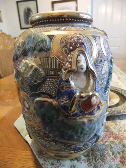 stunning large Chinese vase