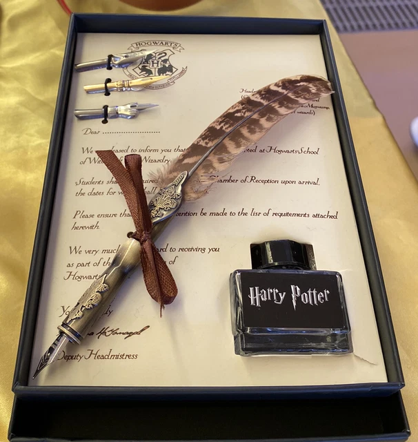 HARRY POTTER COFFRET Poudlard avec stylo plume Neuf Tres Beau Cadeau De