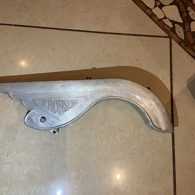 ANCIEN carter de chaîne FONTE D’ALUMINIUM pour vélo ANCIEN