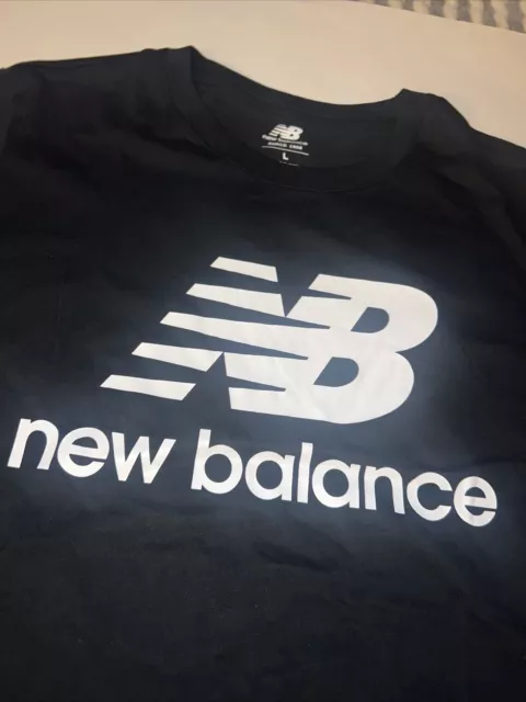 NWT New Balance Essential Stacked Logo Men’s Tee Black White Sz L MSRP $28 2