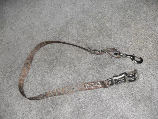 Poly Trailer Tie, Camo Colors 16 " To 38" Heavy Chrome Snap & Quick Release