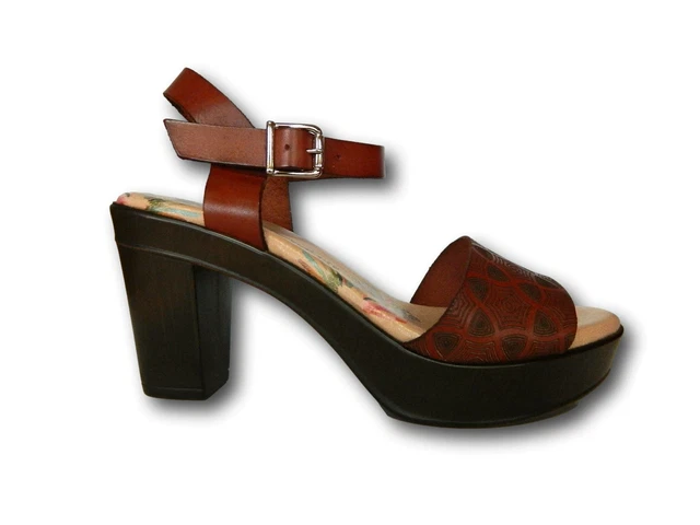 RAQUEL PEREZ Herradura Sandales Femmes Sabots Talon Medium En Cuir Brun