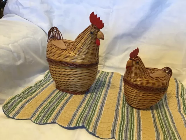 Vintage Chicken Rooster Woven Wicker Baskets w /Lid Farm VGC Smaller & Larger