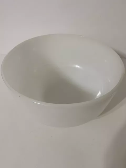 vintage federal white milk glass 2.5 qt. mixing/serving bowl