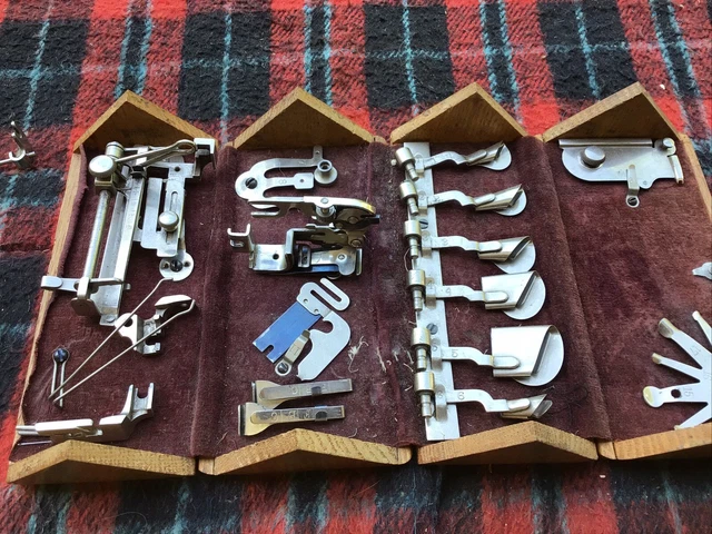 Patented In 1889 Sign Machine Parts In Folding Oak Box Singer White Foot Powered