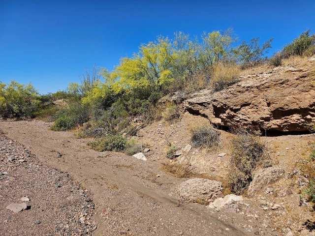Wickenburg AZ - 20 Acre Placer Gold Mining Claim  GOLD VULTURE-32