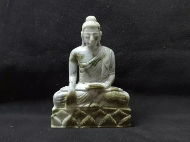 Buddha aus Jade - Jadeit ca. 110x80x30 mm / 362 Gramm Myanmar