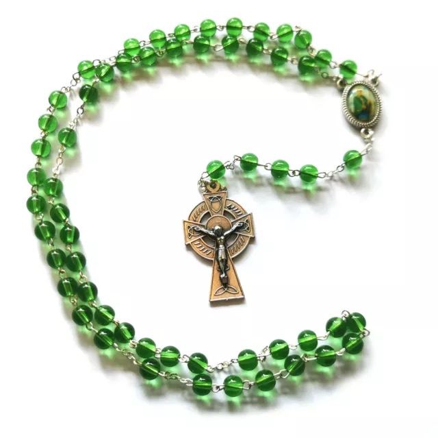 St.Patrick Rosario Perline Rotondo Vetro Verde Croce Celtica IN Scatola 45cm